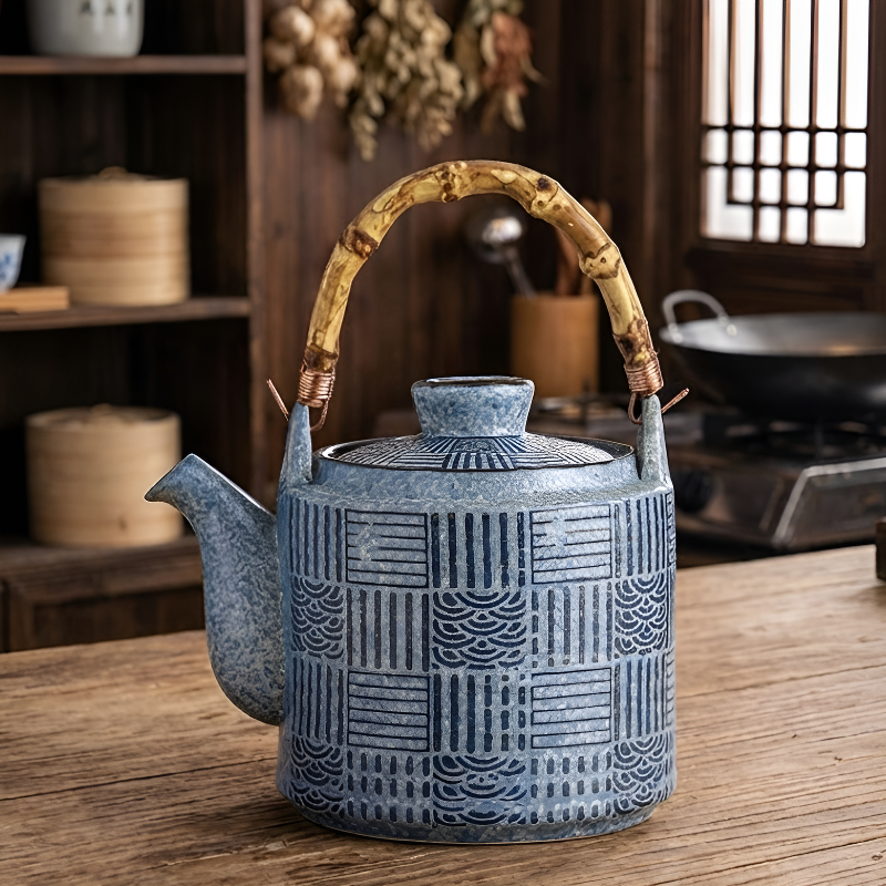 Große chinesische Teekanne