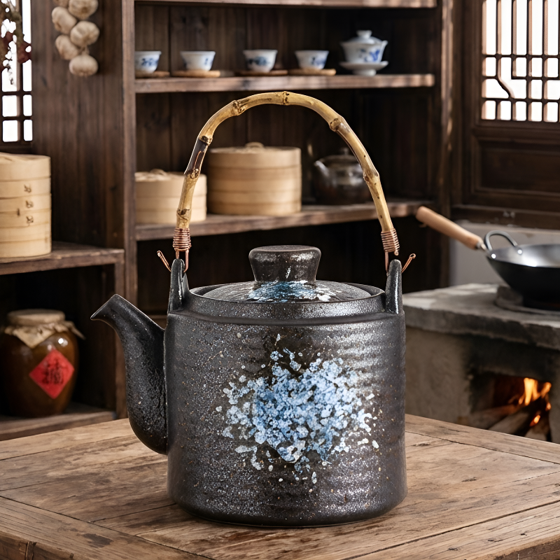 Große chinesische Teekanne