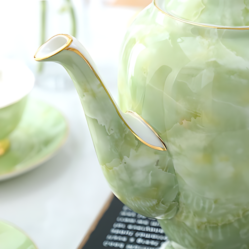 Große Teekanne Porzellan