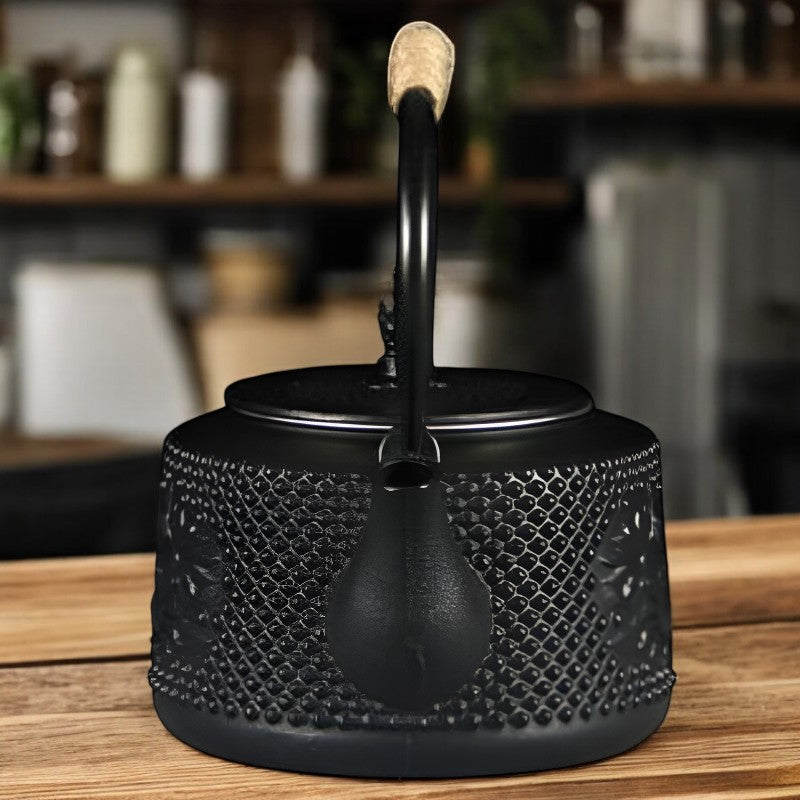 Gusseisen Teekanne mit Teefilter