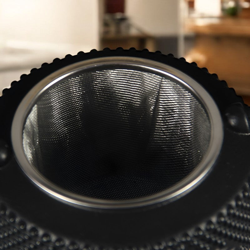 Gusseisen Teekanne mit Teefilter