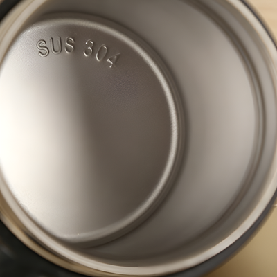 Isolierter Becher Teefilter