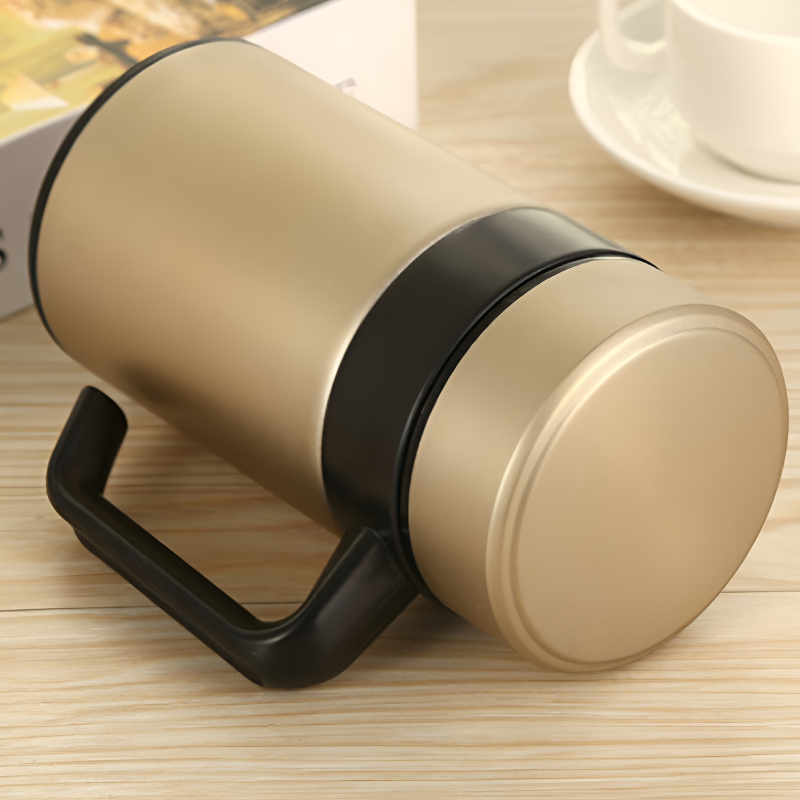 Isolierter Becher Teefilter