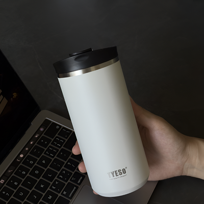 Isolierter Reisebecher