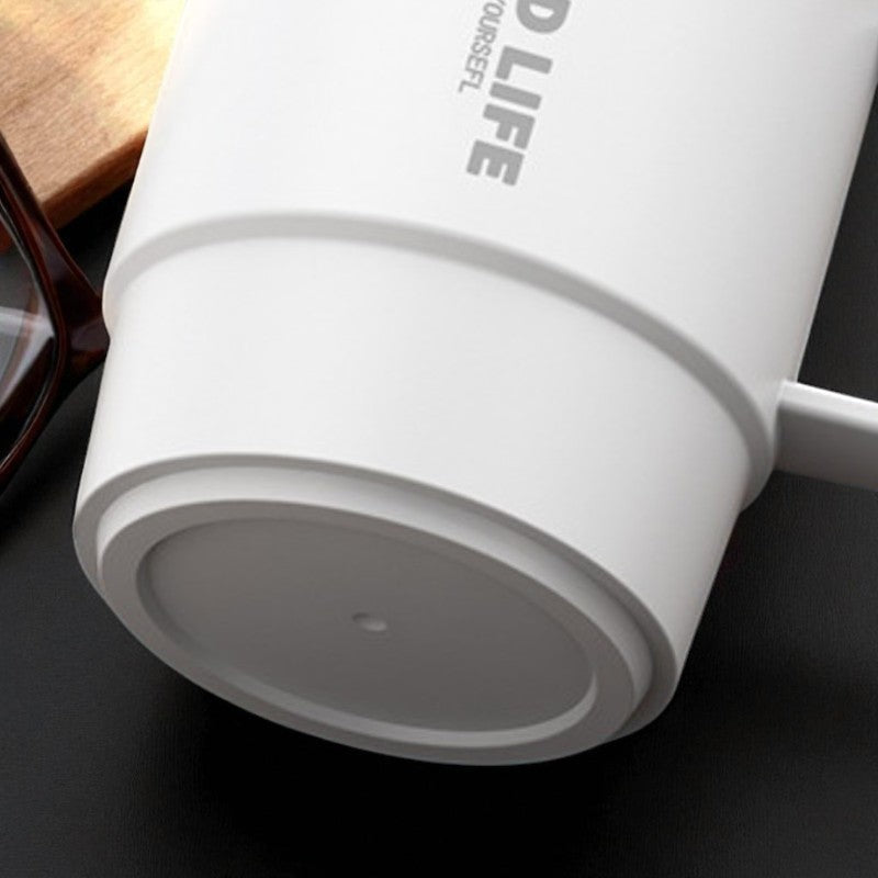 Isolierter Teekanne Becher