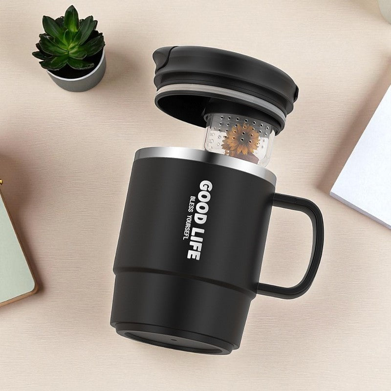 Isolierter Teekanne Becher