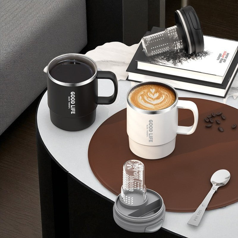 Isolierter Teekanne Becher