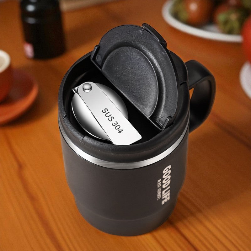 Isolierter Teekanne Becher