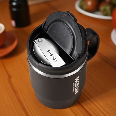 Isolierter Teekanne Becher