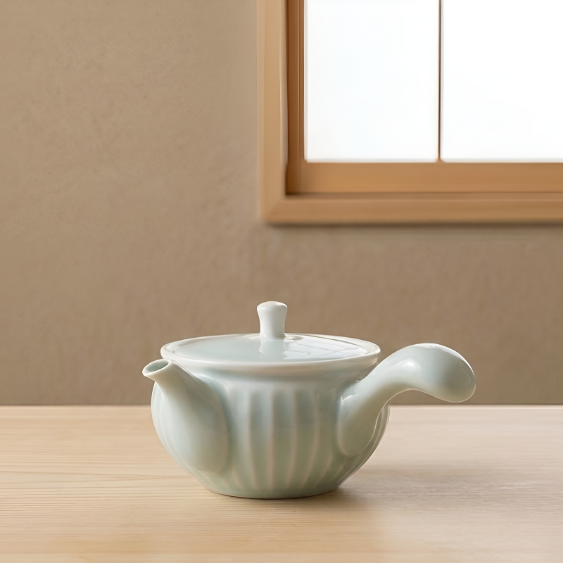 Japanische kleine Teekanne