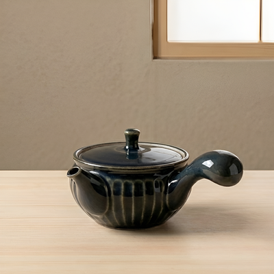 Japanische kleine Teekanne