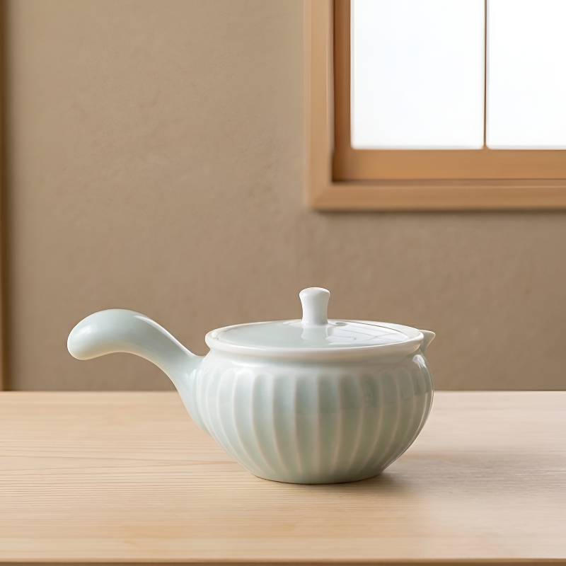 Japanische kleine Teekanne