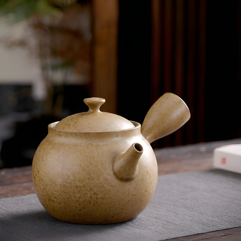 Japanische Steinzeug-Teekanne