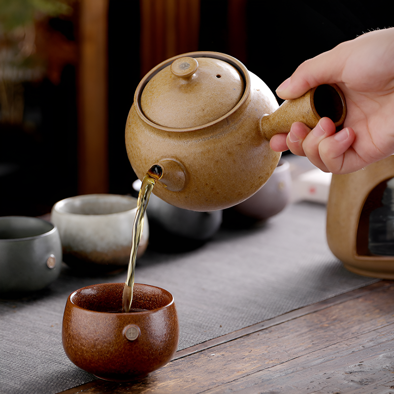 Japanische Steinzeug-Teekanne