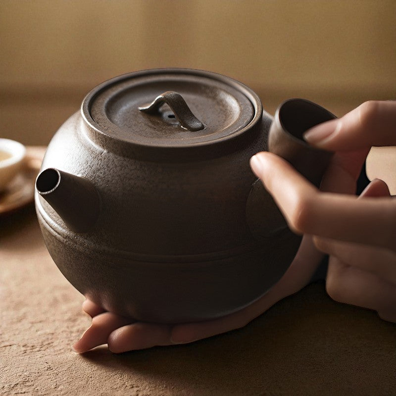 Japanische Teekanne seitlicher Griff
