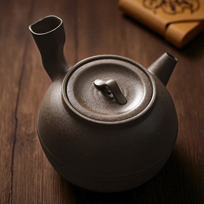 Japanische Teekanne seitlicher Griff