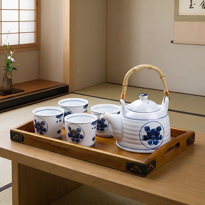 Japanisches Teeservice blau-weiß