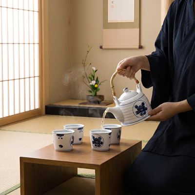 Japanisches Teeservice blau-weiß