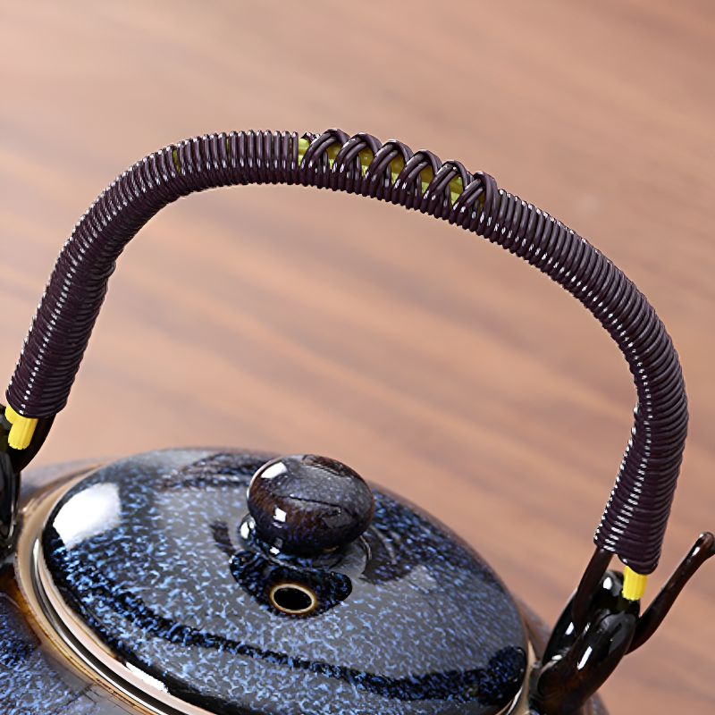 Japanisches Teeset mit Tablett