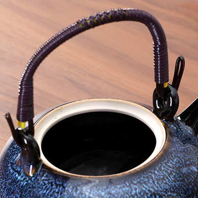 Japanisches Teeset mit Tablett