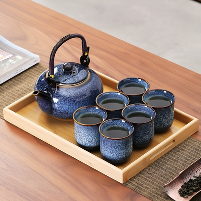 Japanisches Teeset mit Tablett