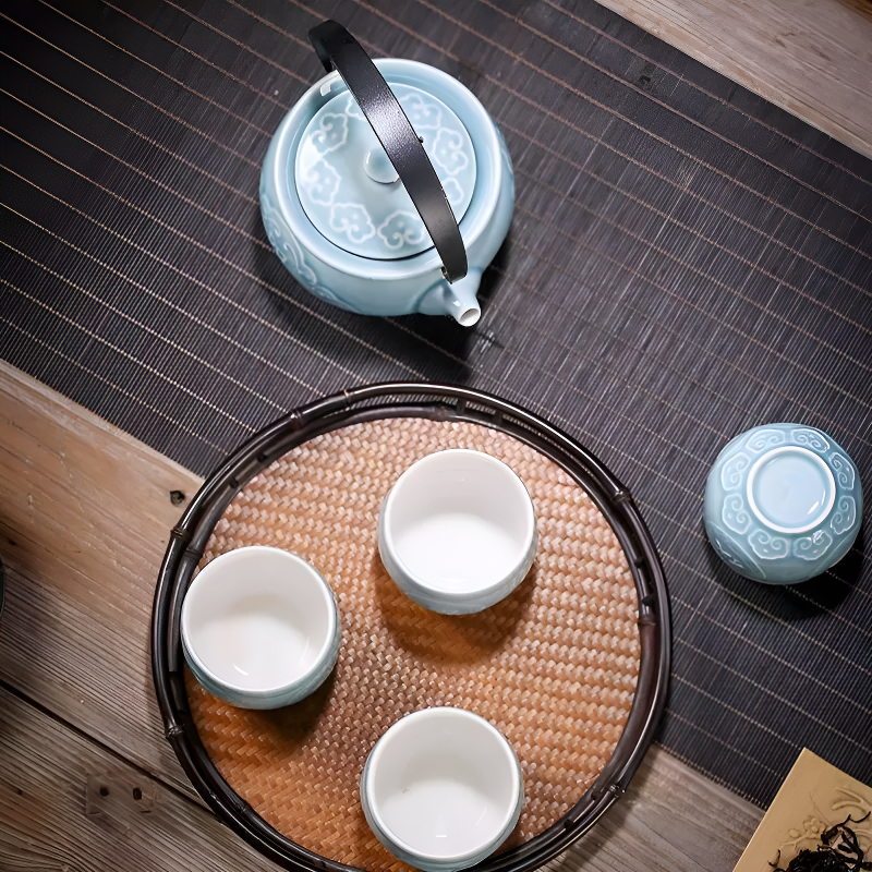 Japanisches Teeset Zeremonie