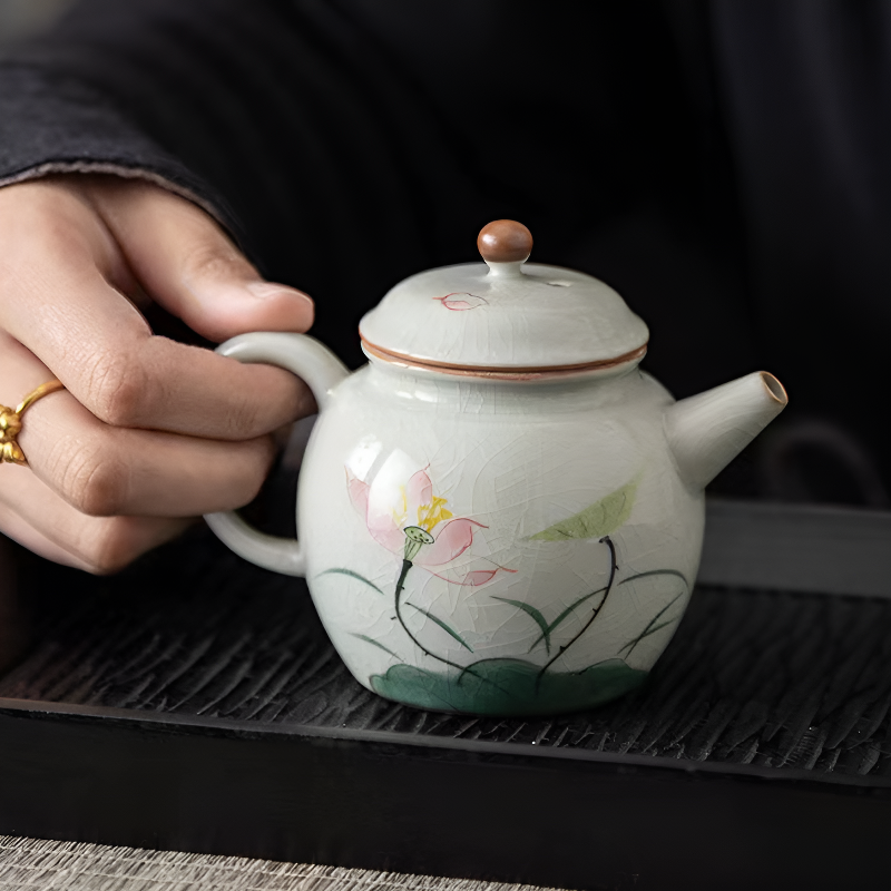 Keramik Teekanne Pflanzenstil