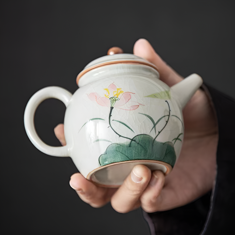 Keramik Teekanne Pflanzenstil