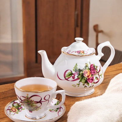 Klassisches englisches Teeservice