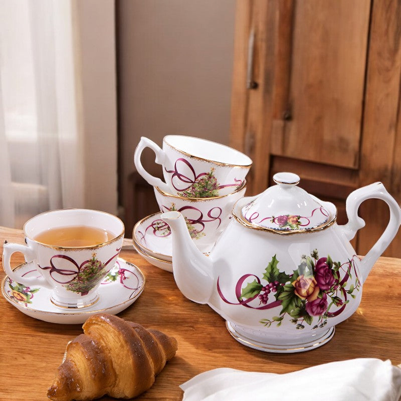 Klassisches englisches Teeservice