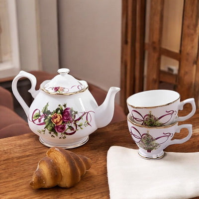 Klassisches englisches Teeservice