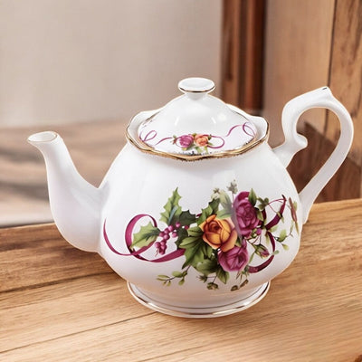 Klassisches englisches Teeservice