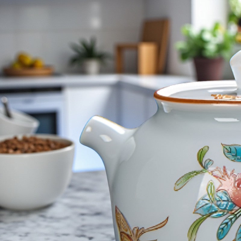 Kleine Keramik Teekanne rosa Muster