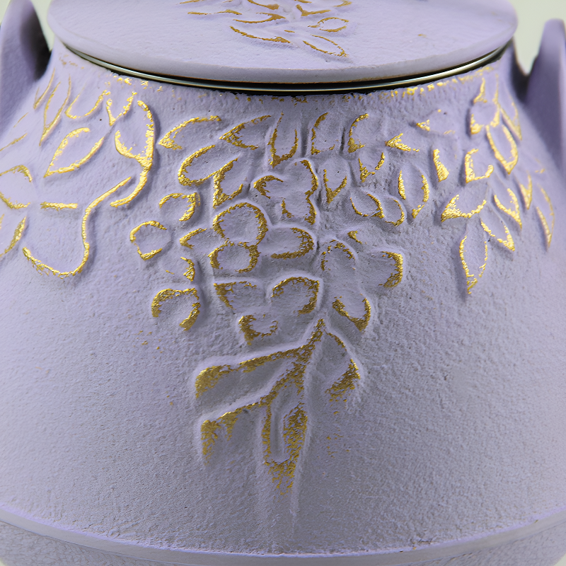 Lila Gusseisen Teekanne