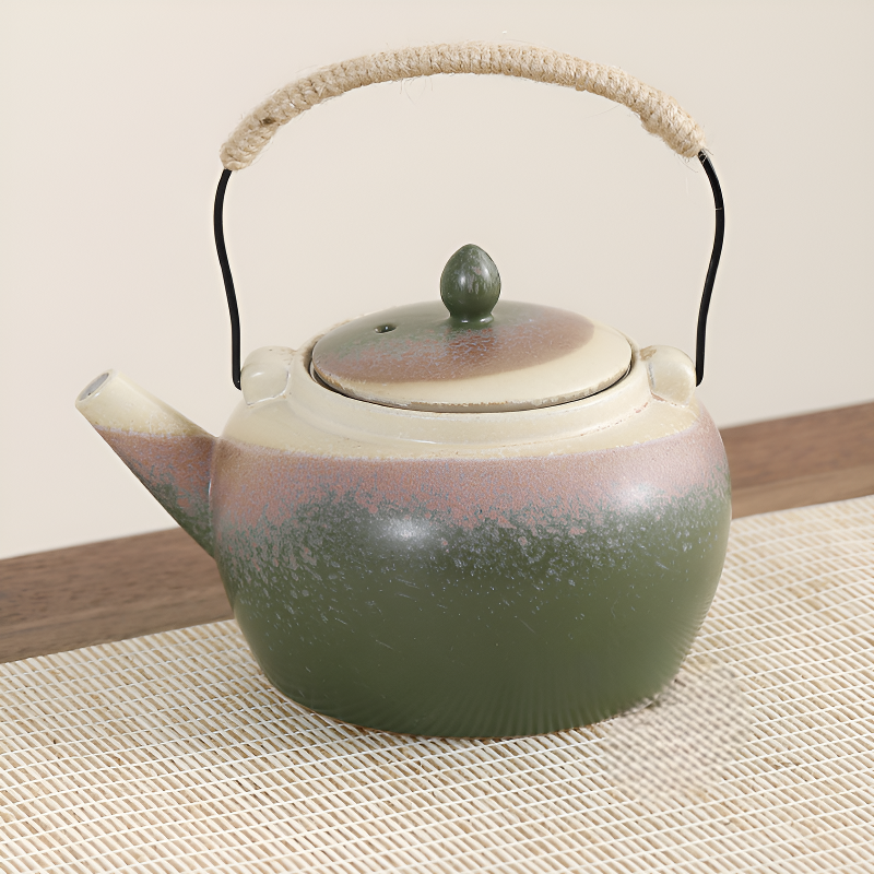 Minimalistisches japanisches Teeservice