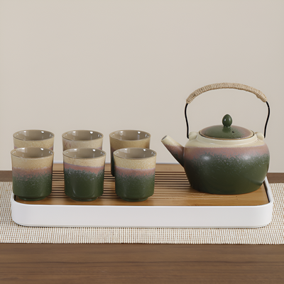 Minimalistisches japanisches Teeservice