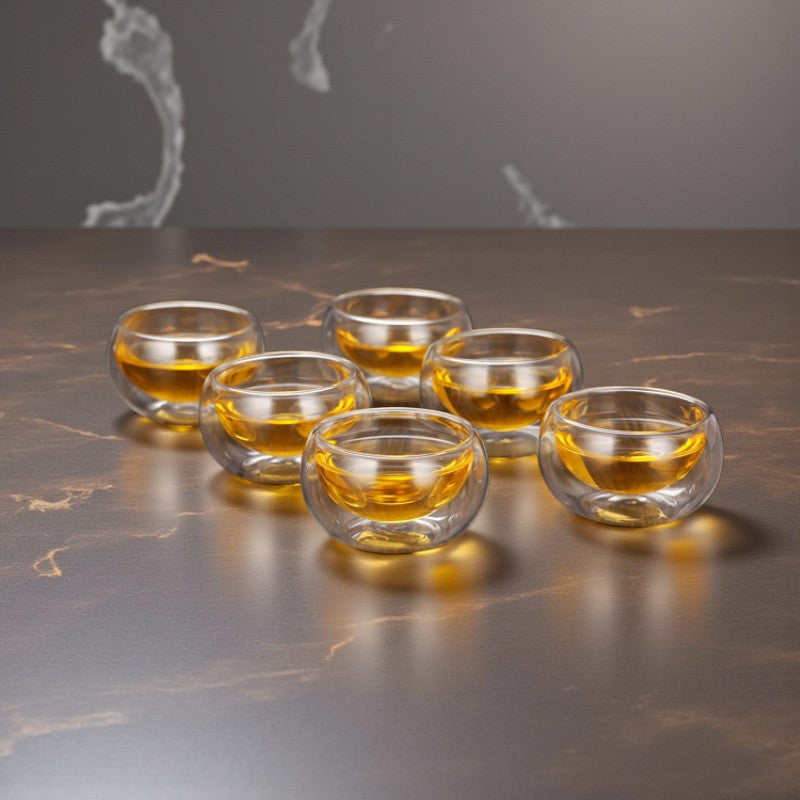 Minimalistisches Teeglas