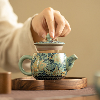 Moderne Keramik Teekanne