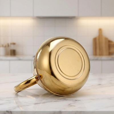 Orientalische moderne Teekanne