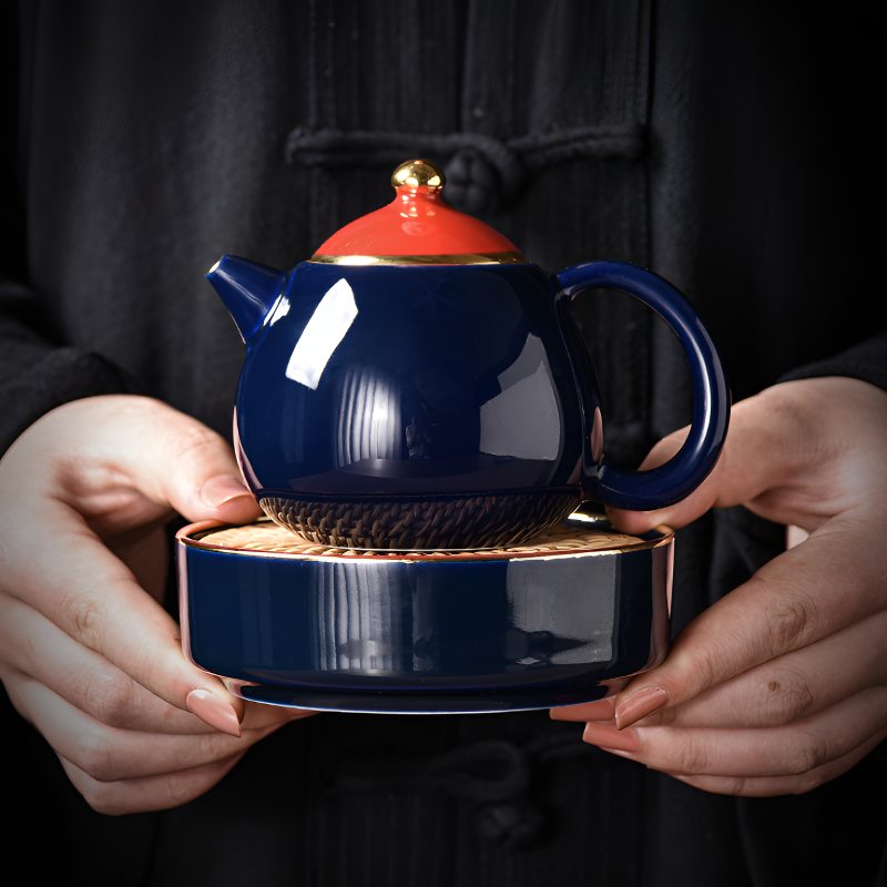 Originelle Keramik Teekanne