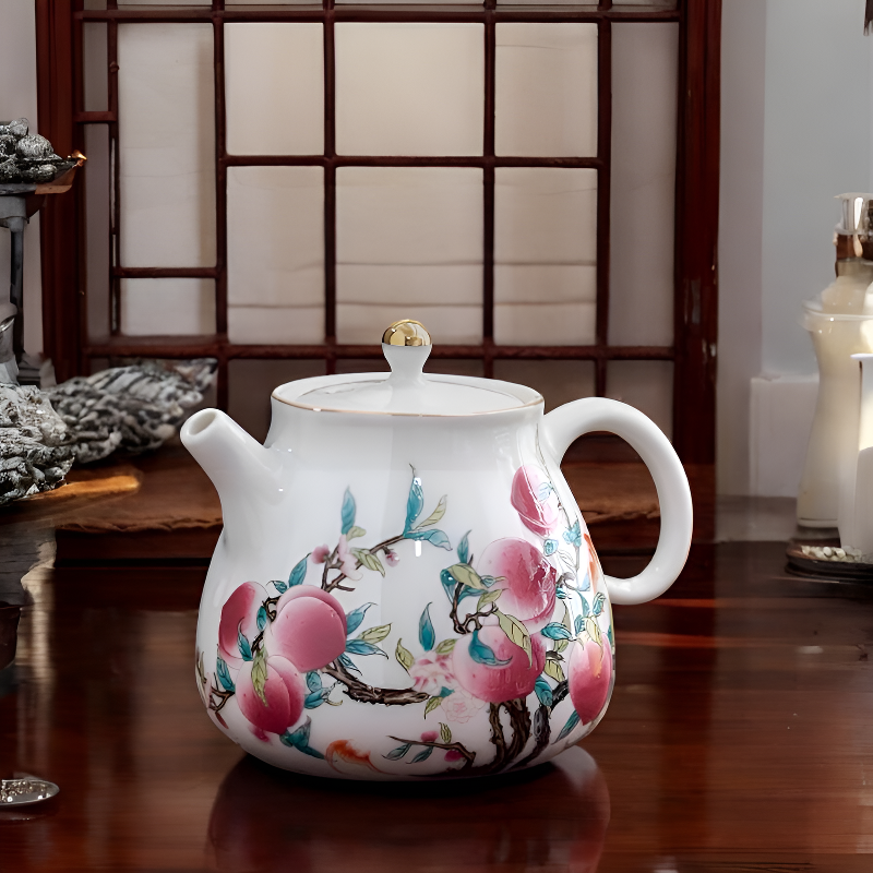 Porzellan-Teekanne mit Muster