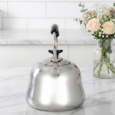 Robuste orientalische Teekanne