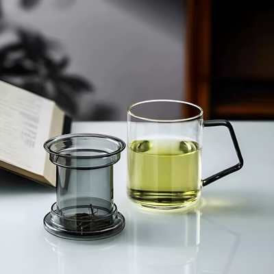 Robuster Becher mit Filter