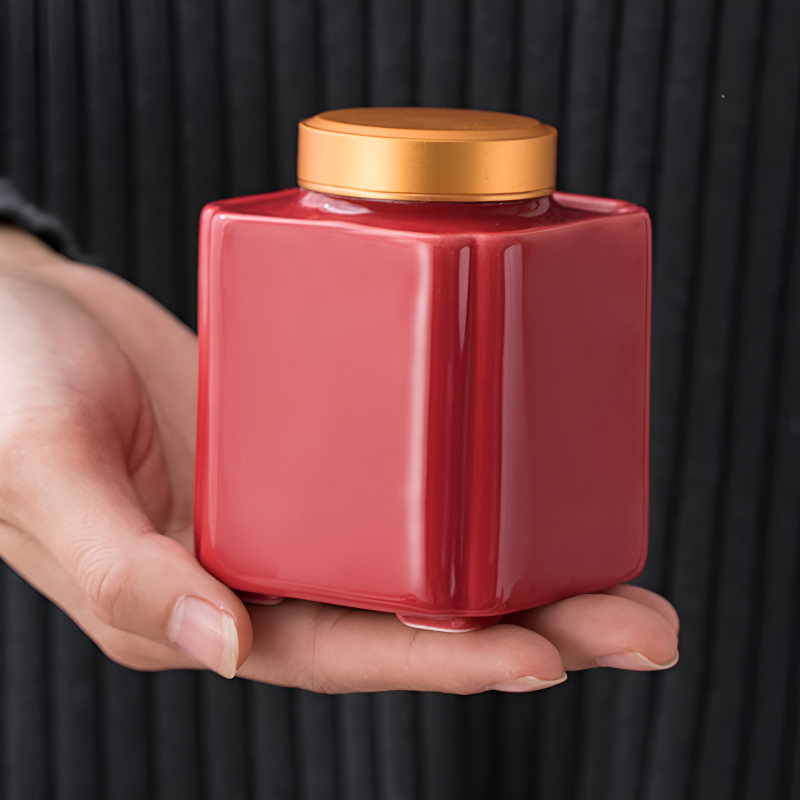 Rote Teedose