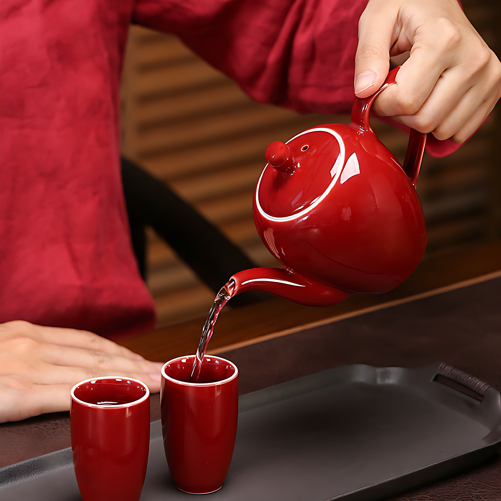 Rote Teekanne Porzellan