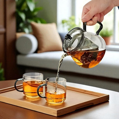 Schöne Glas Teekanne