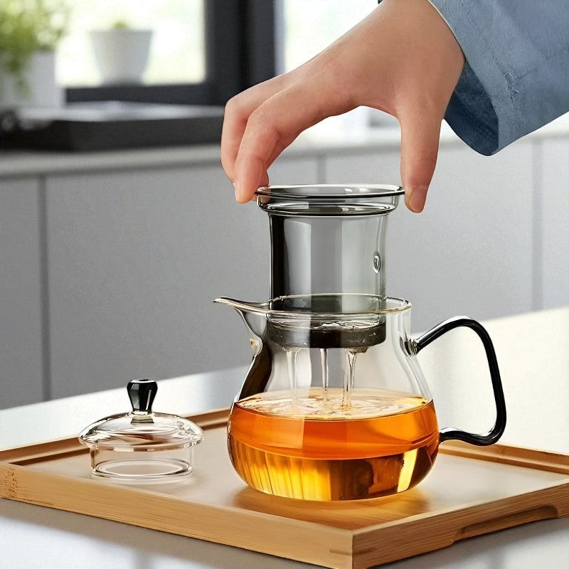 Schöne Glas Teekanne