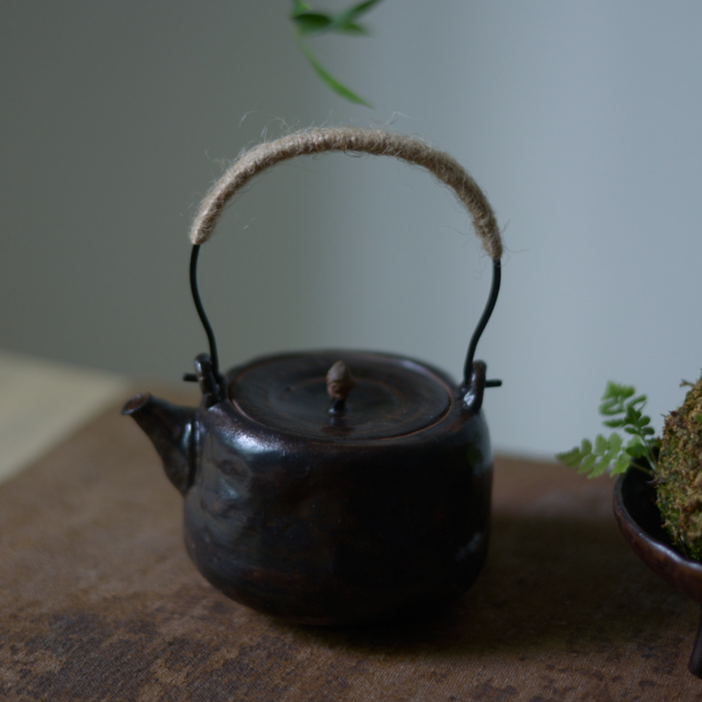 Schwarzes Porzellan Teekanne Antik