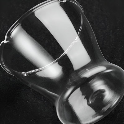 Teeglas mit Filter