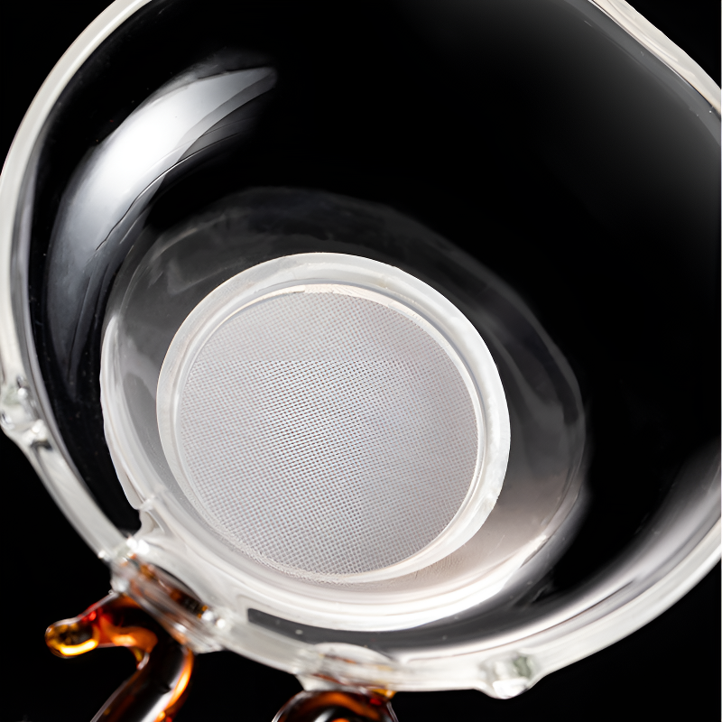 Teeglas mit Filter